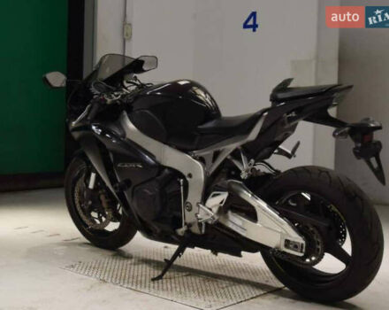 Черный Хонда CBR 1000RR, объемом двигателя 1 л и пробегом 24 тыс. км за 9400 $, фото 4 на Automoto.ua