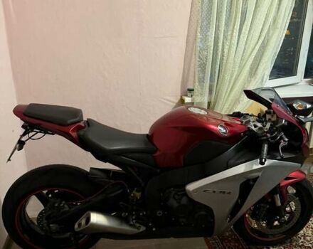 Червоний Хонда CBR 1000RR, об'ємом двигуна 1 л та пробігом 16 тис. км за 8200 $, фото 1 на Automoto.ua