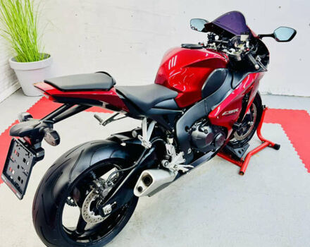 Червоний Хонда CBR 1000RR, об'ємом двигуна 1 л та пробігом 18 тис. км за 9000 $, фото 7 на Automoto.ua
