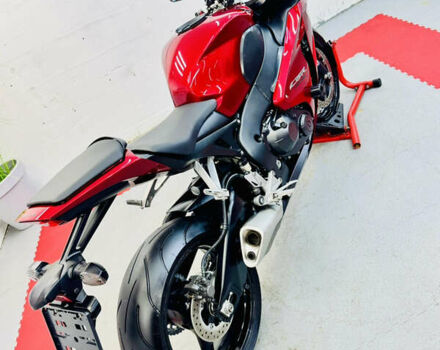 Червоний Хонда CBR 1000RR, об'ємом двигуна 1 л та пробігом 18 тис. км за 9000 $, фото 6 на Automoto.ua