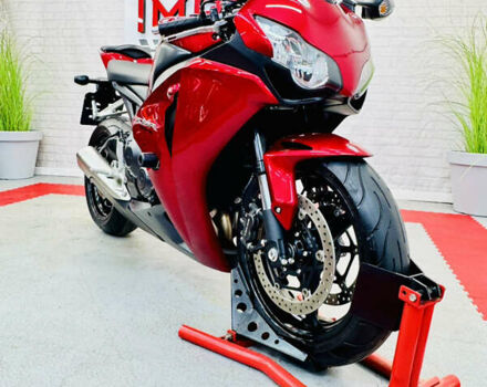 Червоний Хонда CBR 1000RR, об'ємом двигуна 1 л та пробігом 18 тис. км за 9000 $, фото 2 на Automoto.ua