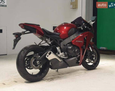 Червоний Хонда CBR 1000RR, об'ємом двигуна 1 л та пробігом 18 тис. км за 8800 $, фото 4 на Automoto.ua