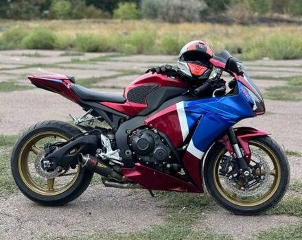 Червоний Хонда CBR 1000RR, об'ємом двигуна 1 л та пробігом 32 тис. км за 9000 $, фото 4 на Automoto.ua