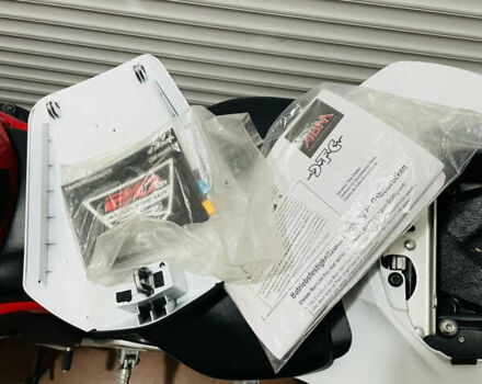 Червоний Хонда CBR 1000RR, об'ємом двигуна 1 л та пробігом 36 тис. км за 12200 $, фото 12 на Automoto.ua