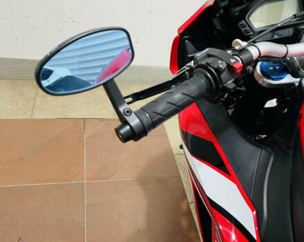 Червоний Хонда CBR 1000RR, об'ємом двигуна 1 л та пробігом 36 тис. км за 12200 $, фото 17 на Automoto.ua