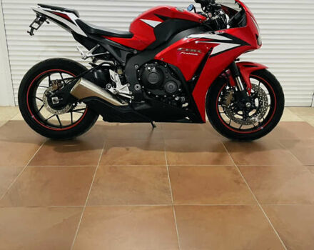 Червоний Хонда CBR 1000RR, об'ємом двигуна 1 л та пробігом 36 тис. км за 12200 $, фото 2 на Automoto.ua