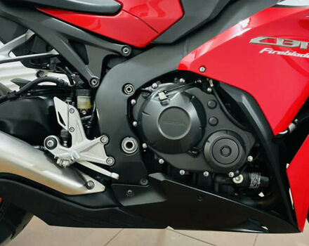 Червоний Хонда CBR 1000RR, об'ємом двигуна 1 л та пробігом 36 тис. км за 12200 $, фото 33 на Automoto.ua