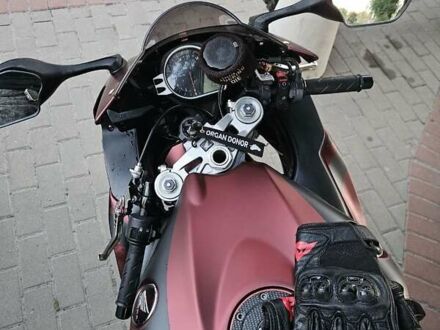 Червоний Хонда CBR 1000RR, об'ємом двигуна 1 л та пробігом 44 тис. км за 7650 $, фото 1 на Automoto.ua