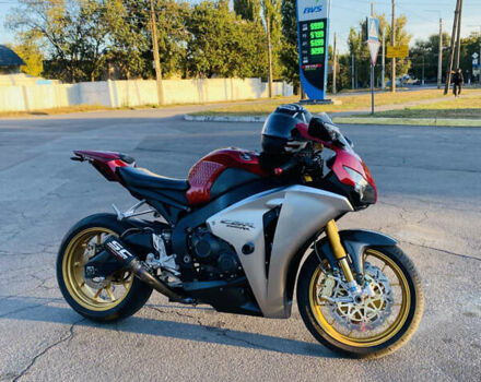 Хонда CBR 1000RR, объемом двигателя 1 л и пробегом 55 тыс. км за 8900 $, фото 24 на Automoto.ua