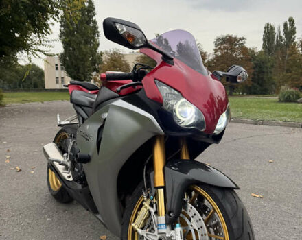 Хонда CBR 1000RR, объемом двигателя 1 л и пробегом 55 тыс. км за 8900 $, фото 3 на Automoto.ua