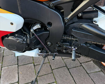 Хонда CBR 1000RR, объемом двигателя 1 л и пробегом 30 тыс. км за 10300 $, фото 6 на Automoto.ua