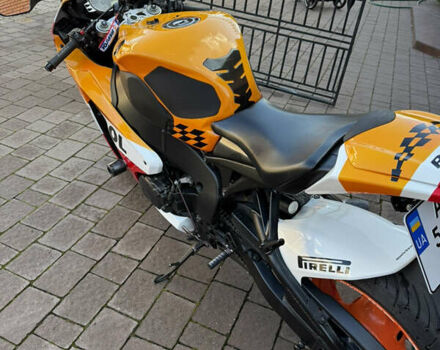 Хонда CBR 1000RR, объемом двигателя 1 л и пробегом 30 тыс. км за 10300 $, фото 5 на Automoto.ua