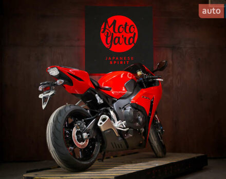 Хонда CBR 1000RR, объемом двигателя 1 л и пробегом 3 тыс. км за 12000 $, фото 4 на Automoto.ua