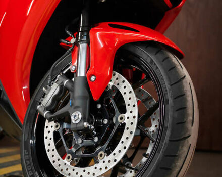 Хонда CBR 1000RR, объемом двигателя 1 л и пробегом 3 тыс. км за 12000 $, фото 12 на Automoto.ua