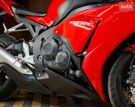 Хонда CBR 1000RR, объемом двигателя 1 л и пробегом 3 тыс. км за 12000 $, фото 9 на Automoto.ua
