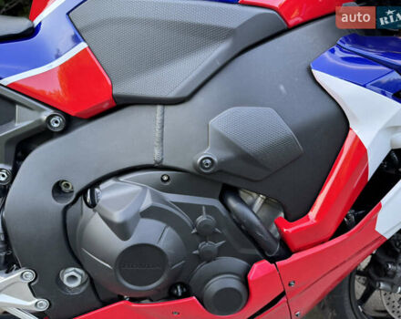 Хонда CBR 1000RR, объемом двигателя 0 л и пробегом 25 тыс. км за 17500 $, фото 12 на Automoto.ua