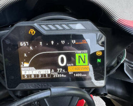 Хонда CBR 1000RR, объемом двигателя 0 л и пробегом 25 тыс. км за 17500 $, фото 8 на Automoto.ua