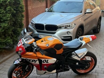 Хонда CBR 1000RR, объемом двигателя 1 л и пробегом 0 тыс. км за 10300 $, фото 1 на Automoto.ua