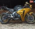 Желтый Хонда CBR 1000RR, объемом двигателя 1 л и пробегом 32 тыс. км за 7750 $, фото 6 на Automoto.ua