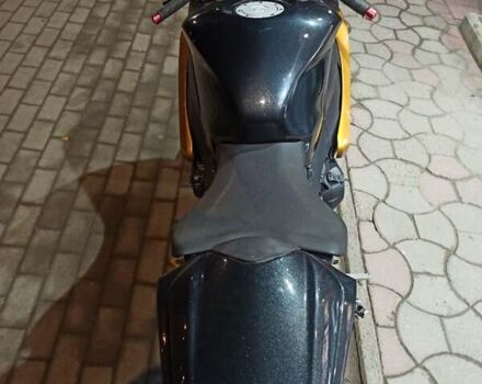 Желтый Хонда CBR 1000RR, объемом двигателя 1 л и пробегом 32 тыс. км за 7750 $, фото 20 на Automoto.ua