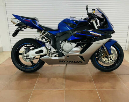 Синій Хонда CBR 1000RR, об'ємом двигуна 1 л та пробігом 49 тис. км за 8800 $, фото 20 на Automoto.ua