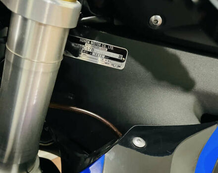 Синій Хонда CBR 1000RR, об'ємом двигуна 1 л та пробігом 49 тис. км за 8800 $, фото 6 на Automoto.ua