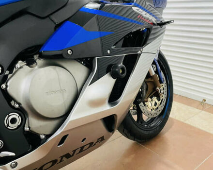 Синій Хонда CBR 1000RR, об'ємом двигуна 1 л та пробігом 49 тис. км за 8800 $, фото 24 на Automoto.ua