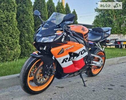 Оранжевый Хонда CBR 1000RR, объемом двигателя 1 л и пробегом 27 тыс. км за 5999 $, фото 15 на Automoto.ua