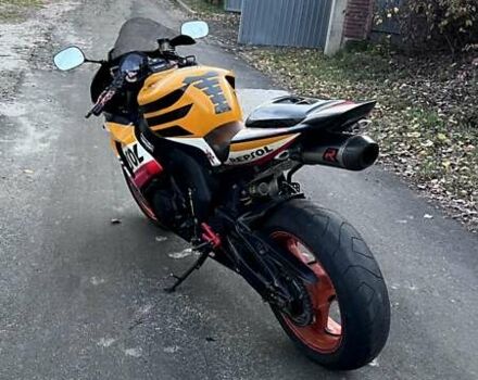 Оранжевый Хонда CBR 1000RR, объемом двигателя 1 л и пробегом 47 тыс. км за 7500 $, фото 6 на Automoto.ua