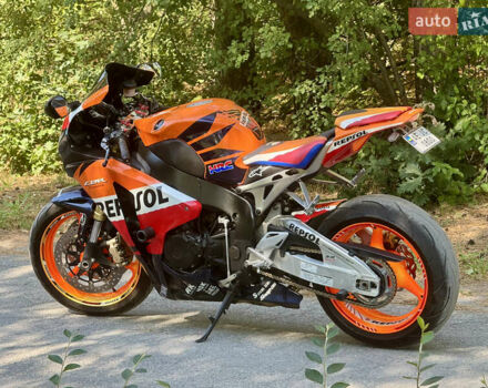 Оранжевый Хонда CBR 1000RR, объемом двигателя 1 л и пробегом 29 тыс. км за 8500 $, фото 11 на Automoto.ua