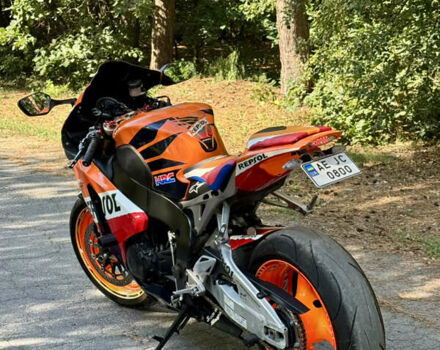 Оранжевый Хонда CBR 1000RR, объемом двигателя 1 л и пробегом 29 тыс. км за 8500 $, фото 4 на Automoto.ua