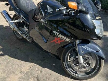 Черный Хонда CBR 1100XX, объемом двигателя 0 л и пробегом 17 тыс. км за 4000 $, фото 1 на Automoto.ua