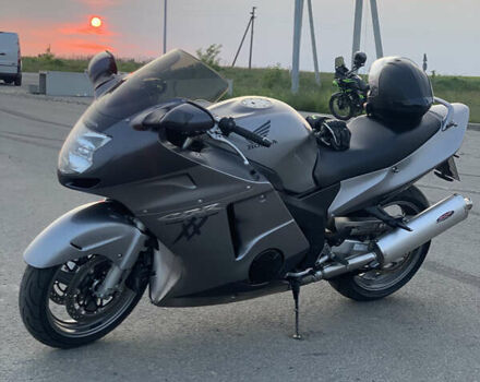 Сірий Хонда CBR 1100XX, об'ємом двигуна 1.1 л та пробігом 40 тис. км за 6800 $, фото 3 на Automoto.ua