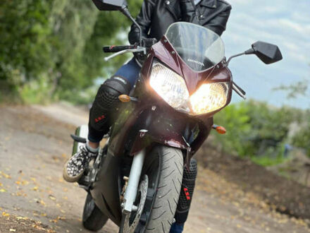 Червоний Хонда CBR 125R, об'ємом двигуна 0 л та пробігом 32 тис. км за 1298 $, фото 1 на Automoto.ua