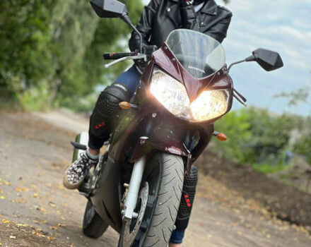 Красный Хонда CBR 125R, объемом двигателя 0 л и пробегом 32 тыс. км за 1298 $, фото 1 на Automoto.ua