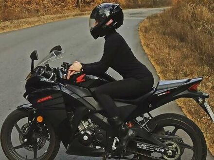 Хонда CBR 125R 2016 в Полтаве на Automoto.ua Хонда CBR 125R, объемом двигателя 0 л и пробегом 9 тыс. км за 2700 $, фото 1 на Automoto.ua