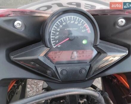 Оранжевый Хонда CBR 125R, объемом двигателя 0.15 л и пробегом 30 тыс. км за 2600 $, фото 7 на Automoto.ua