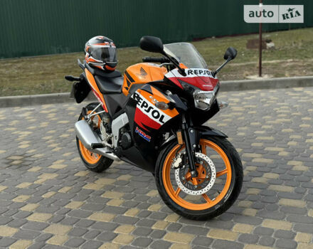 Оранжевый Хонда CBR 125R, объемом двигателя 0.13 л и пробегом 5 тыс. км за 2500 $, фото 1 на Automoto.ua