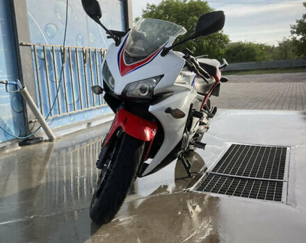 Білий Хонда CBR 500R, об'ємом двигуна 0 л та пробігом 19 тис. км за 5000 $, фото 1 на Automoto.ua