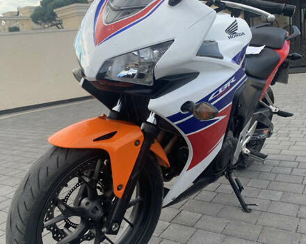 Білий Хонда CBR 500R, об'ємом двигуна 0.47 л та пробігом 28 тис. км за 4850 $, фото 4 на Automoto.ua