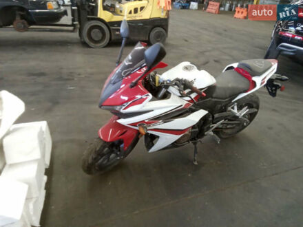 Хонда CBR 500R 2018 у Києві на Automoto.ua Червоний Хонда CBR 500R, об'ємом двигуна 0.5 л та пробігом 16 тис. км за 5300 $, фото 1 на Automoto.ua