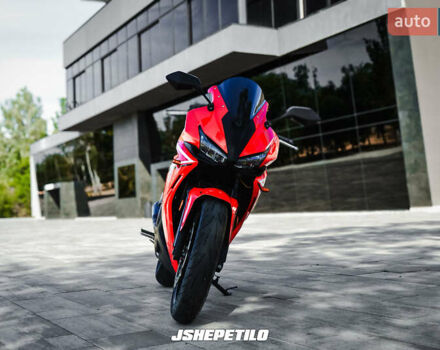 Хонда CBR 500R, объемом двигателя 0.5 л и пробегом 15 тыс. км за 6200 $, фото 2 на Automoto.ua