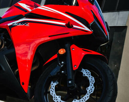 Хонда CBR 500R, объемом двигателя 0.5 л и пробегом 15 тыс. км за 6200 $, фото 8 на Automoto.ua