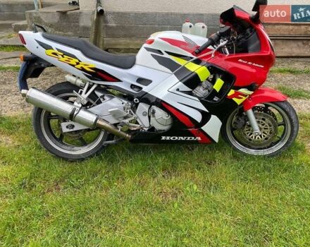Білий Хонда CBR 600F, об'ємом двигуна 0 л та пробігом 50 тис. км за 2850 $, фото 3 на Automoto.ua