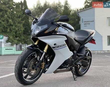 Белый Хонда CBR 600F, объемом двигателя 0.6 л и пробегом 20 тыс. км за 5999 $, фото 7 на Automoto.ua
