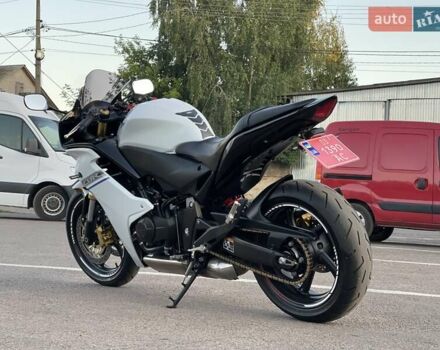 Белый Хонда CBR 600F, объемом двигателя 0.6 л и пробегом 20 тыс. км за 5999 $, фото 4 на Automoto.ua