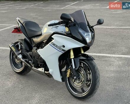 Белый Хонда CBR 600F, объемом двигателя 0.6 л и пробегом 20 тыс. км за 5999 $, фото 1 на Automoto.ua