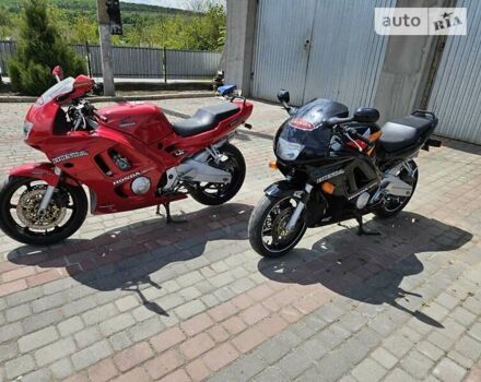 Чорний Хонда CBR 600F, об'ємом двигуна 0 л та пробігом 27 тис. км за 3000 $, фото 6 на Automoto.ua