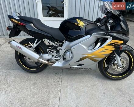 Черный Хонда CBR 600F, объемом двигателя 0.6 л и пробегом 24 тыс. км за 5200 $, фото 6 на Automoto.ua