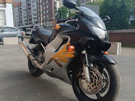 Черный Хонда CBR 600F, объемом двигателя 0 л и пробегом 51 тыс. км за 3850 $, фото 1 на Automoto.ua